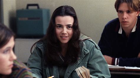  Freaks and Geeks: Eine Coming-of-Age Geschichte mit ungeschliffenen Diamanten und 80er Jahre Nostalgie!